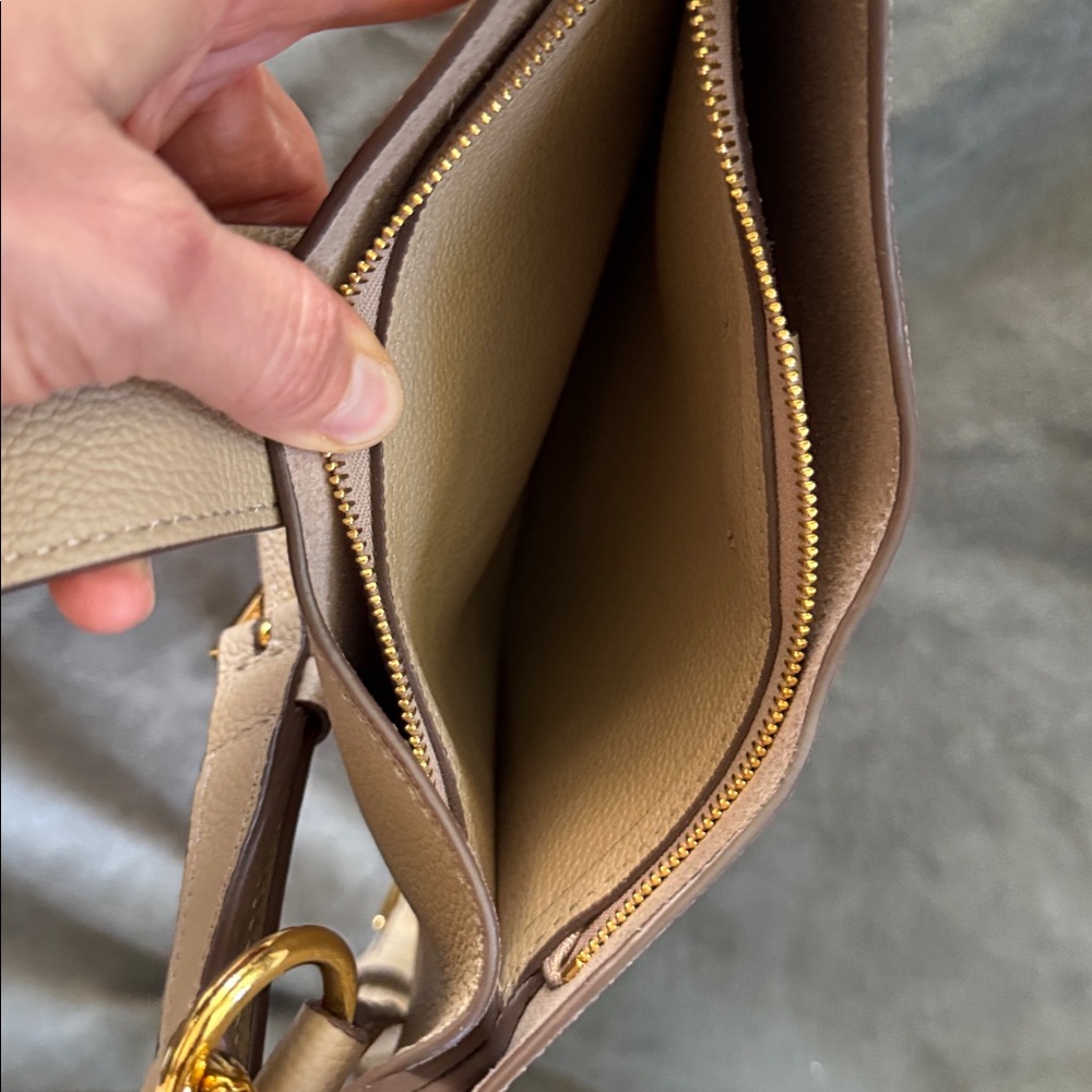 Tom Ford small Tara leather top handle bag - Picture 9 of 12
